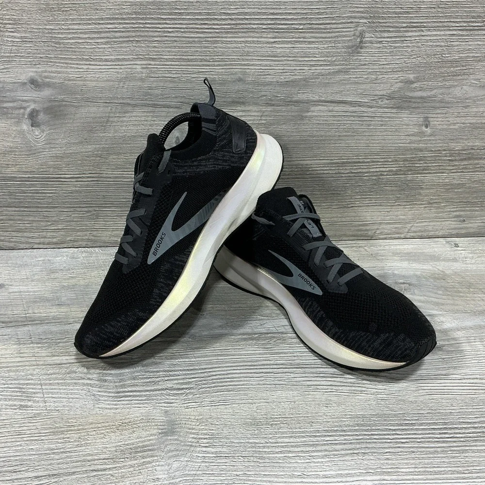 Brooks Womens Levitate 4 Running Shoes Sneaker Black/White 1203351B012 US 11.5 B